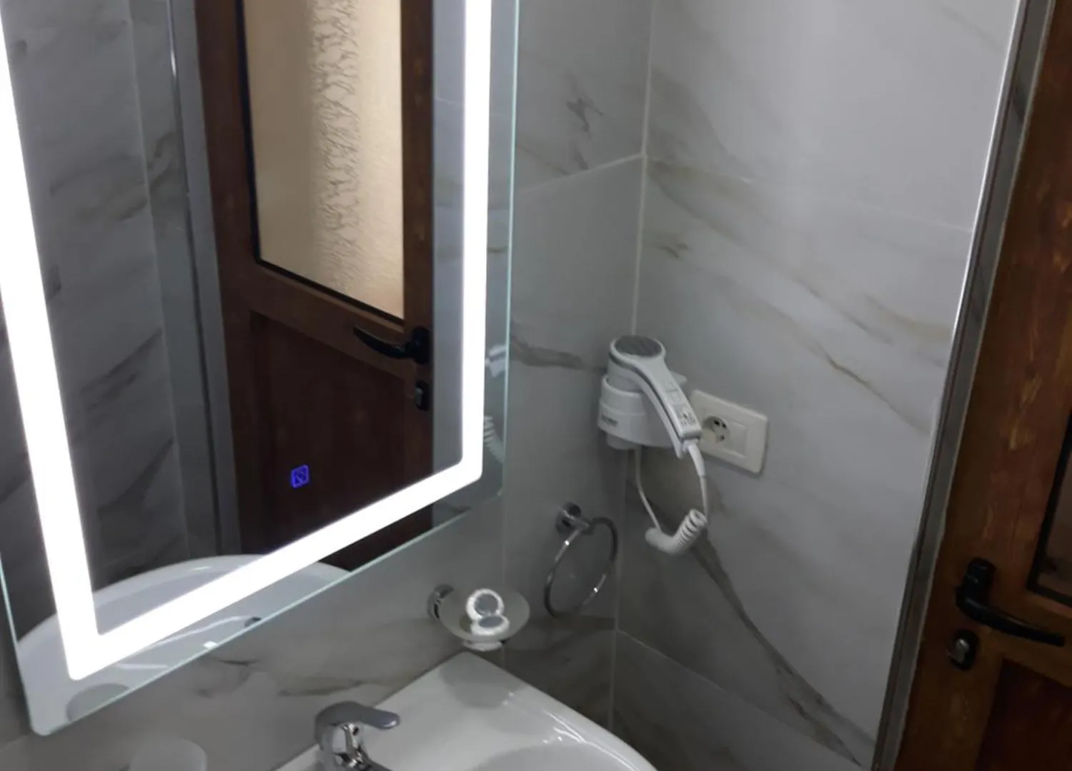 Qiqi Hotel Gjirokastra 2*,  Albania