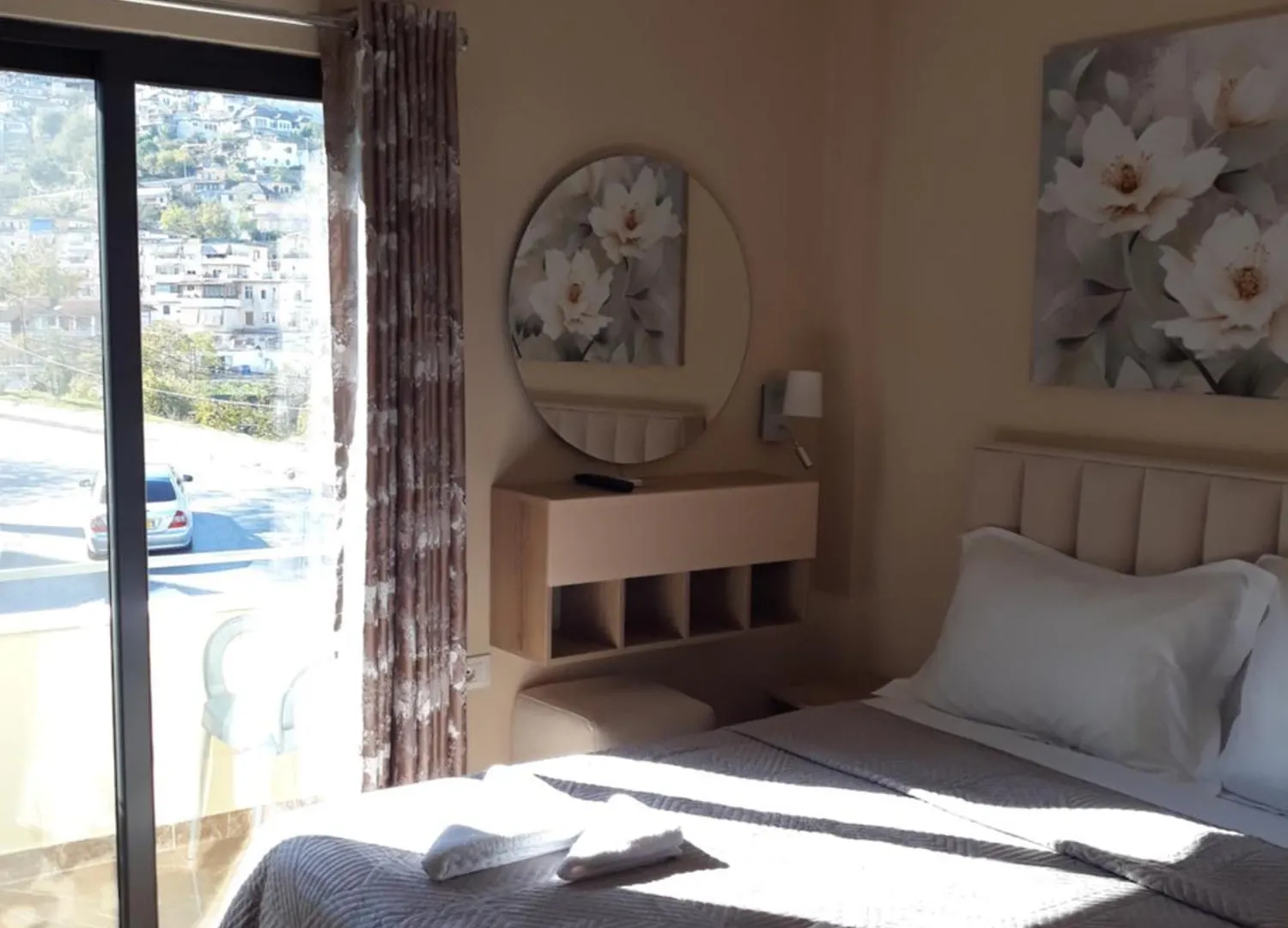 Qiqi Hotel Gjirokastra Albania