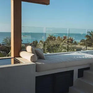 casa-peregrino-holbox.quintano-roohotels.com/