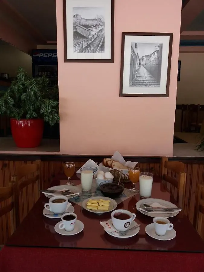 Qiqi Hotel Αργυρόκαστρο Αλβανία